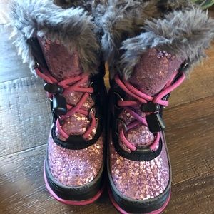 Girls Sorel boots size 8